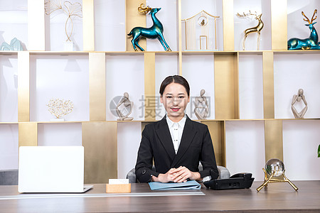 前臺服務(wù)人員在會展服務(wù)中的關(guān)鍵作用與職責(zé)